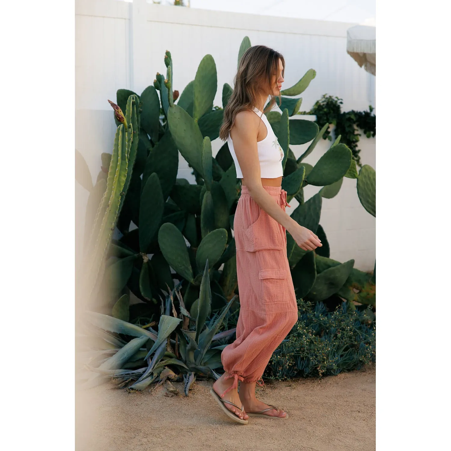 Crinkle Gauze Cargo 2-In-1 Drawstring Tie Hem Jogger - Coral